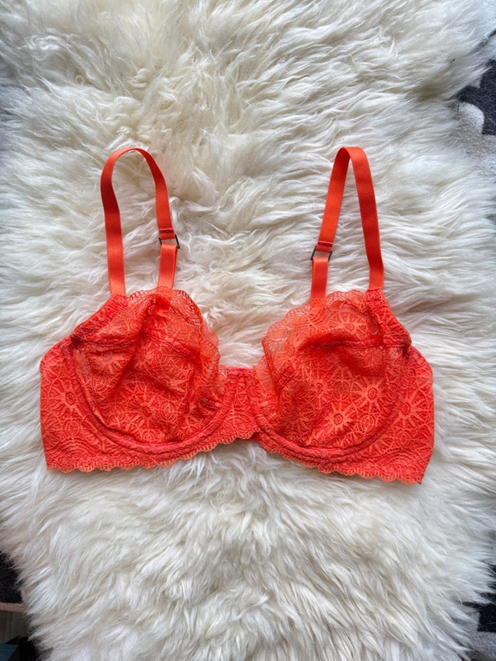 La Perla Vibrant Coral Orange Lace Underwire Bra - size 1 - NWOT